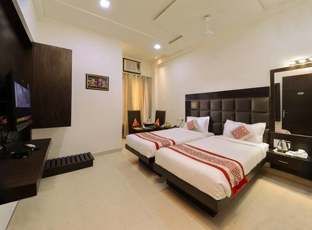 Hotel Madhushrie Agra  Exterior photo