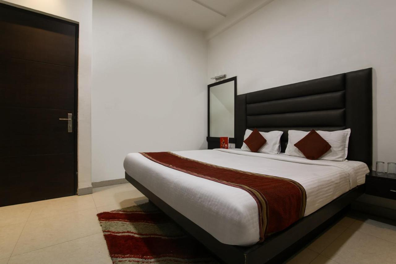 Hotel Madhushrie Agra  Exterior photo
